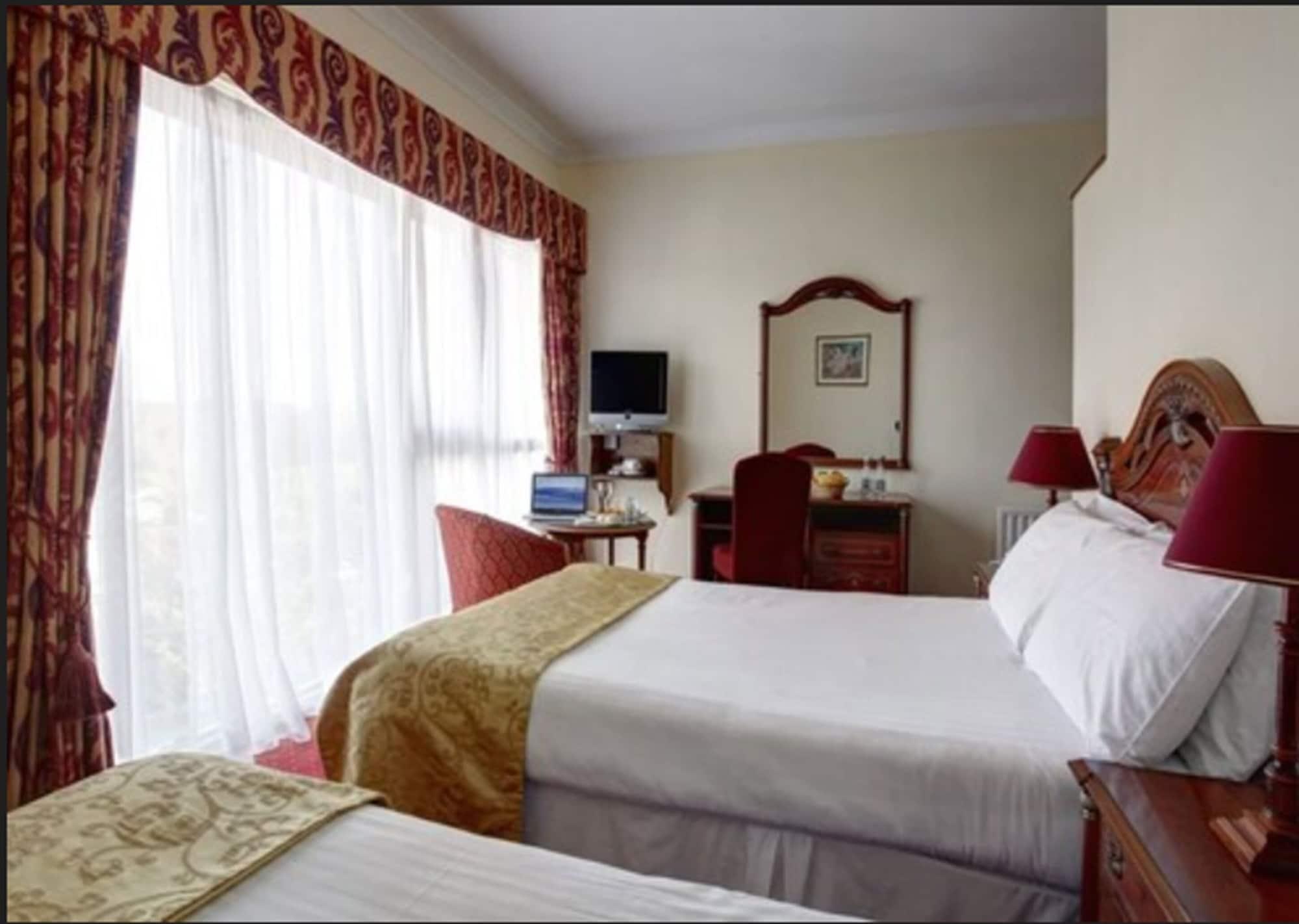 The Royal Hotel & Leisure Centre Bray Luaran gambar