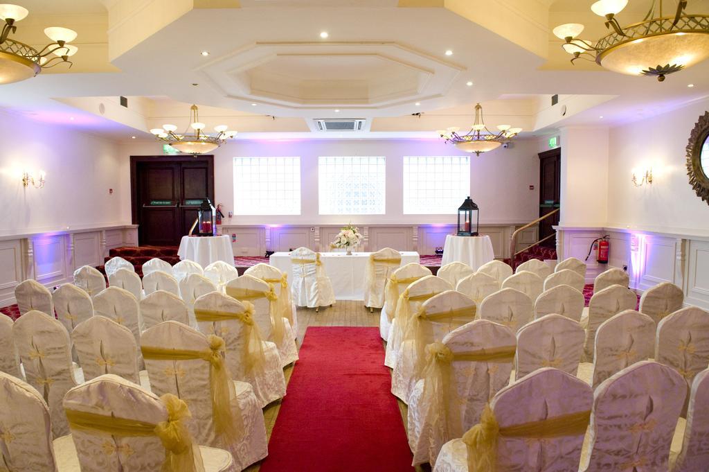 The Royal Hotel & Leisure Centre Bray Luaran gambar