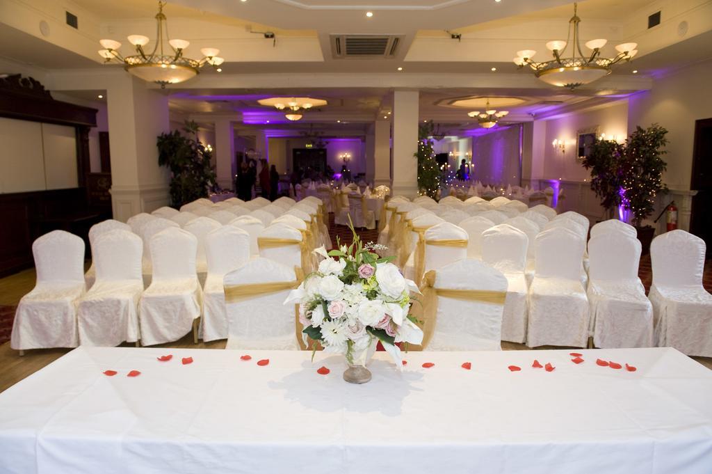 The Royal Hotel & Leisure Centre Bray Luaran gambar